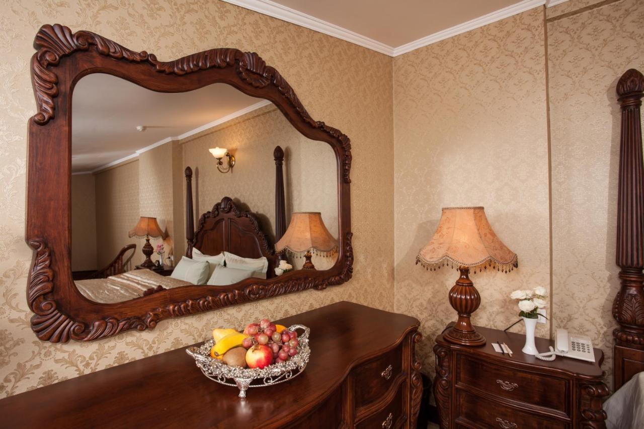 London Hotel Odessa Buitenkant foto