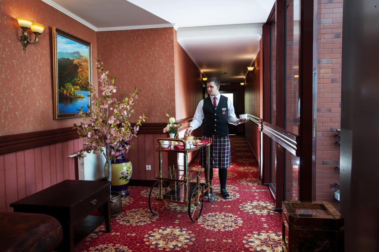 London Hotel Odessa Buitenkant foto
